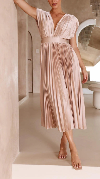 María | Elegante vestido plisado