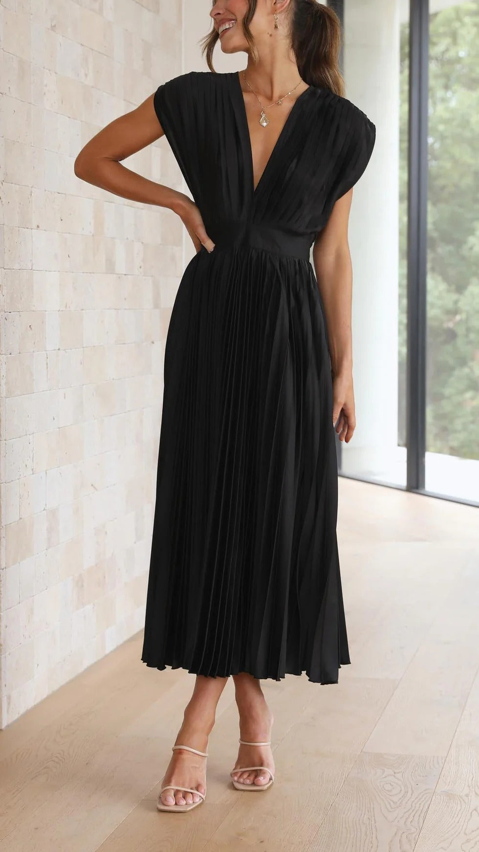 María | Elegante vestido plisado