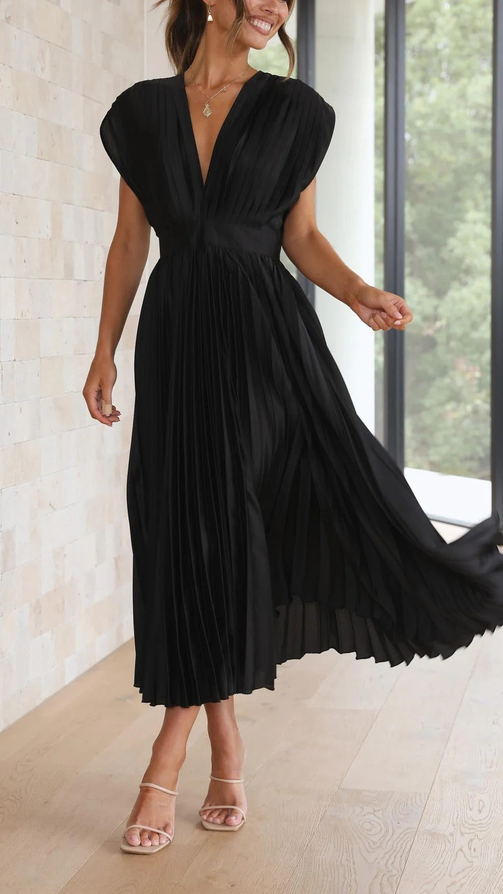 María | Elegante vestido plisado