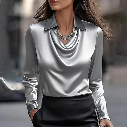 Karin™ | Elegante blusa de satén con escote en V
